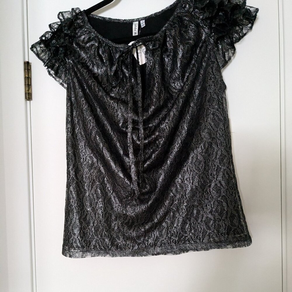 Robbi & Nikki Ruffled Shirt